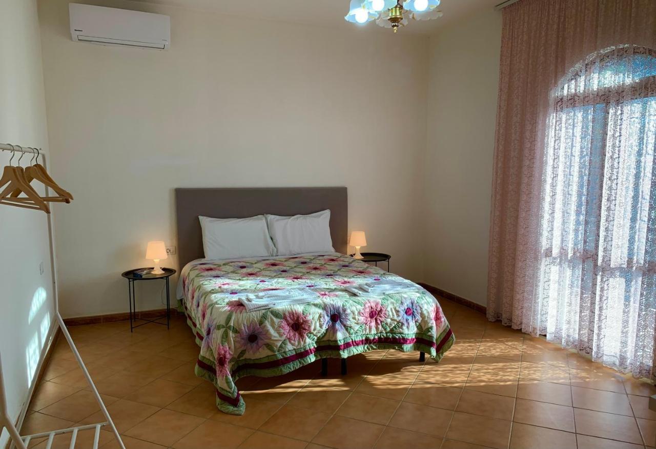 Guesthouse Villa Rosa Berat Esterno foto