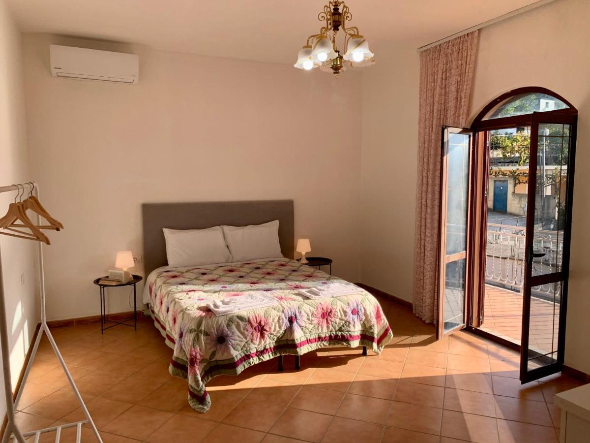 Guesthouse Villa Rosa Berat Esterno foto