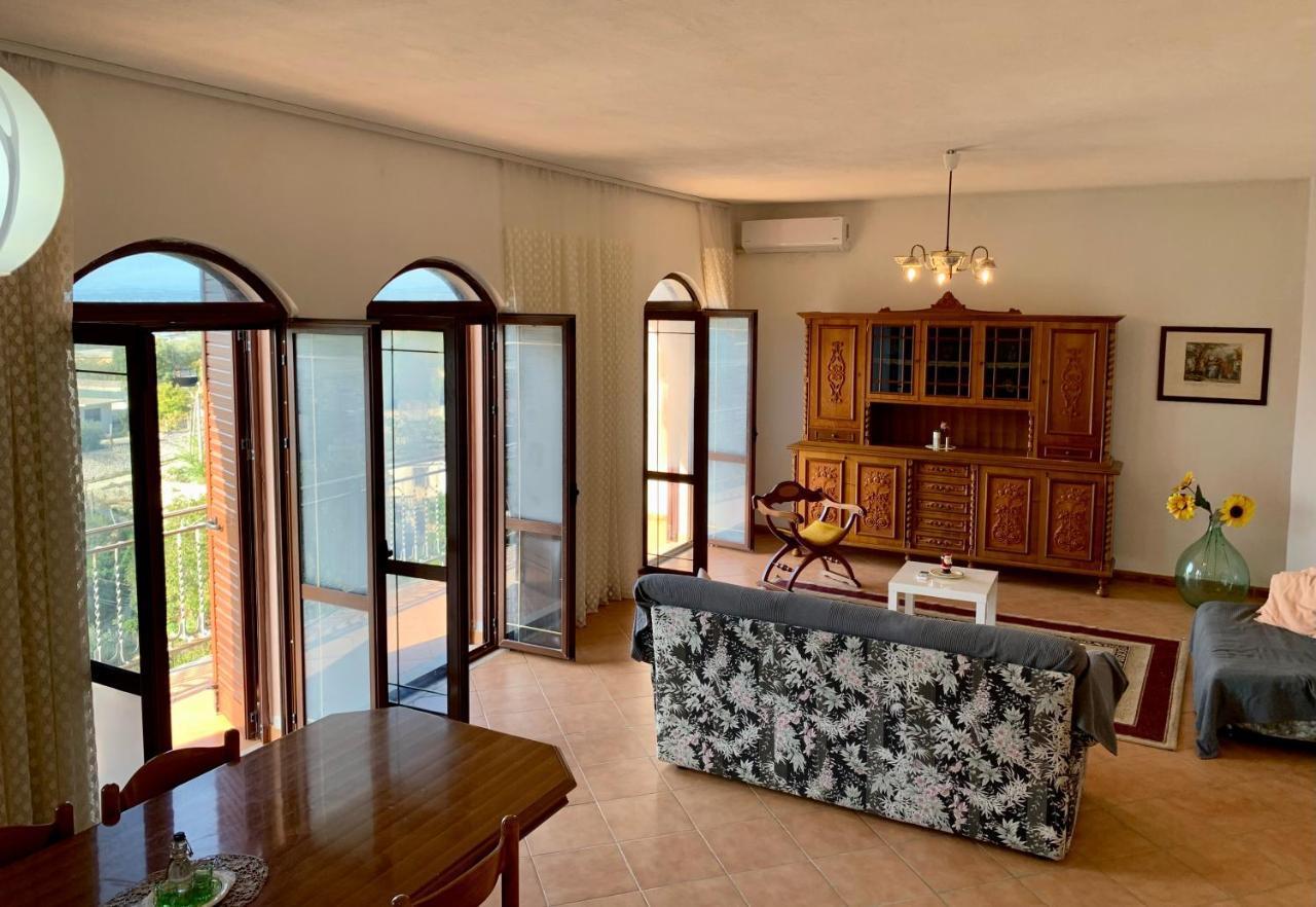 Guesthouse Villa Rosa Berat Esterno foto