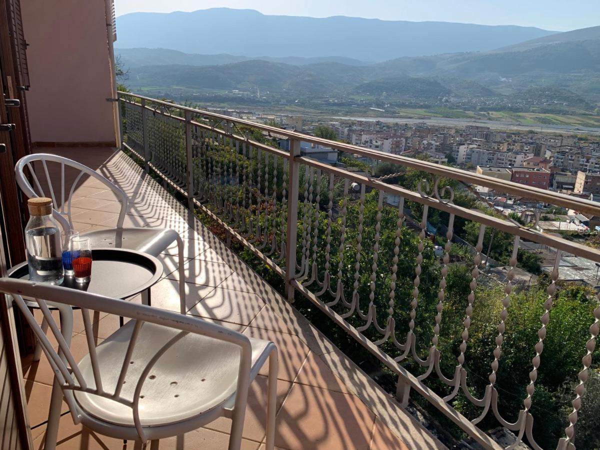 Guesthouse Villa Rosa Berat Esterno foto