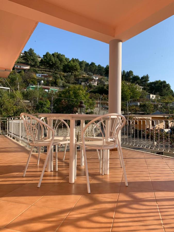 Guesthouse Villa Rosa Berat Esterno foto
