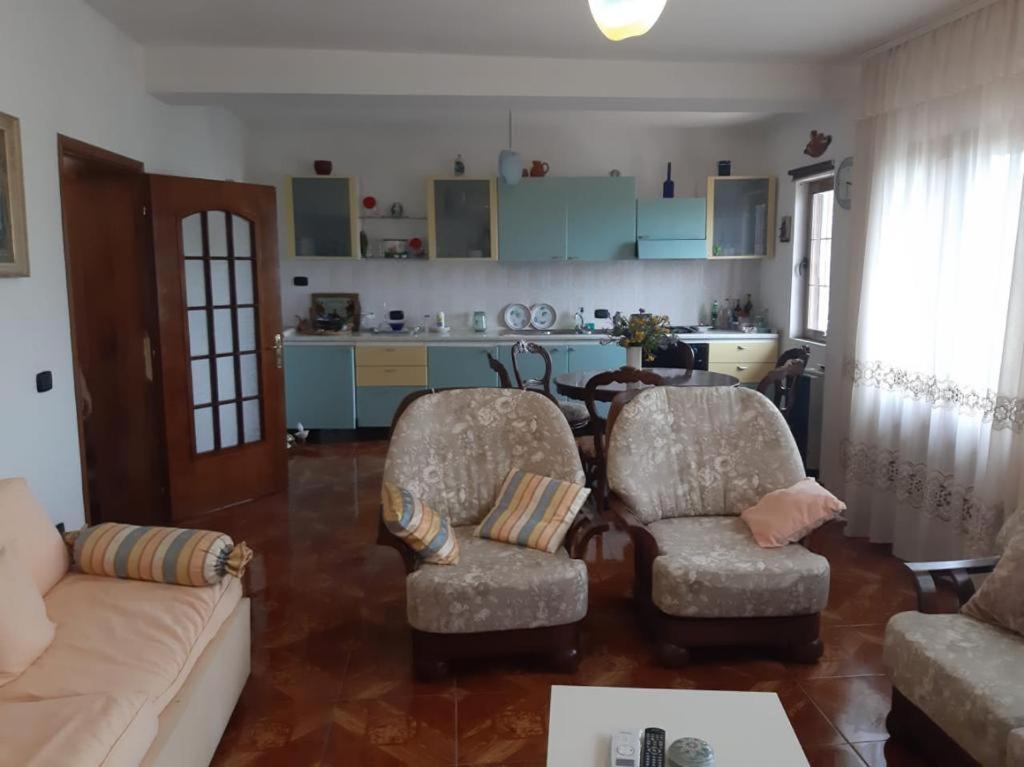 Guesthouse Villa Rosa Berat Camera foto