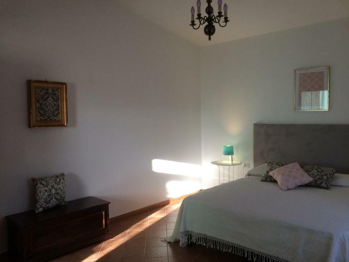 Guesthouse Villa Rosa Berat Esterno foto