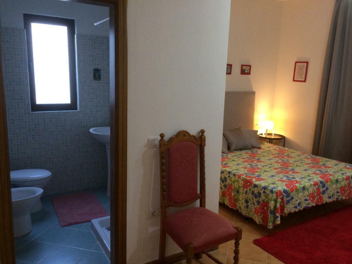 Guesthouse Villa Rosa Berat Esterno foto